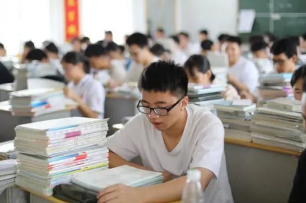 甘肃省2019年高考状元是谁啊?