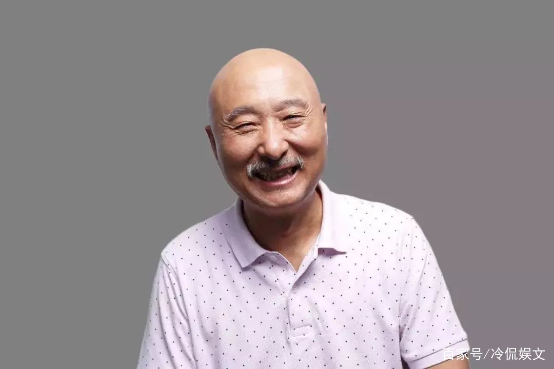 陈佩斯和朱时茂近照曝光,一人富得流油,一人和老婆分居十多年,你怎么看?