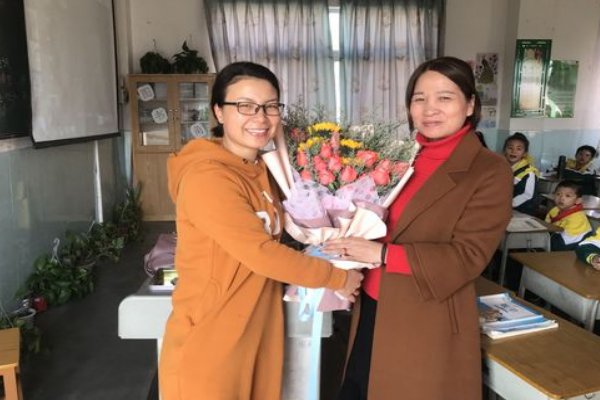 老师辛苦的句子简短