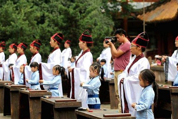 古代儿童入学举办什么礼