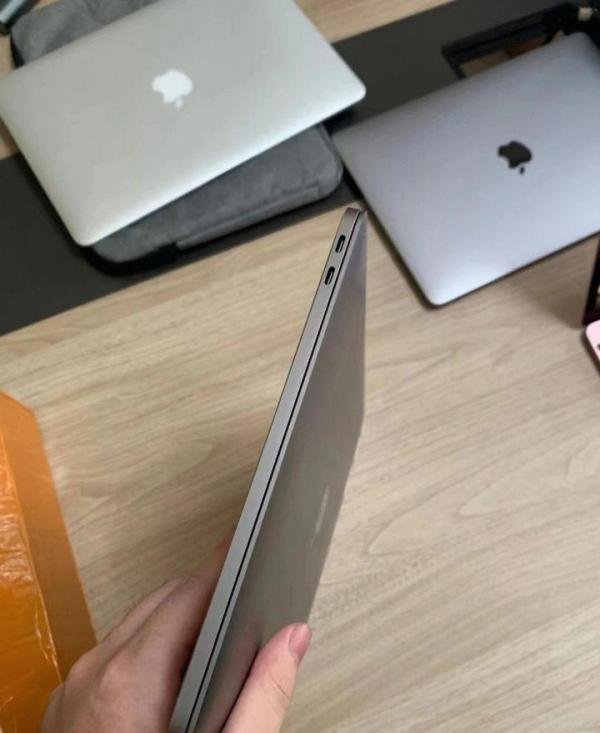 闲置出手 MacBook Pro2017款I5CPU 8+128G 3050元 烟台二手网