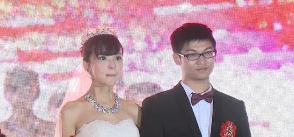 炉石传说：安德罗妮和板娘又离婚？昨天要离今天又和好？有点意思