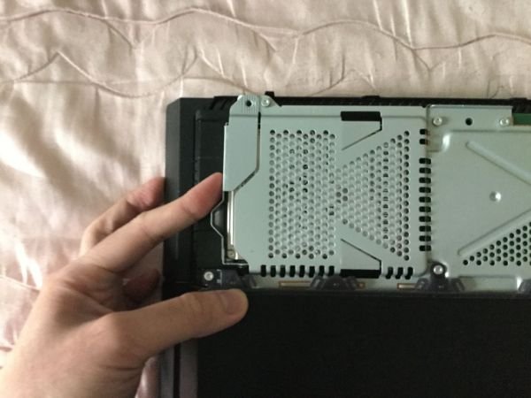 PS3如何更换硬盘