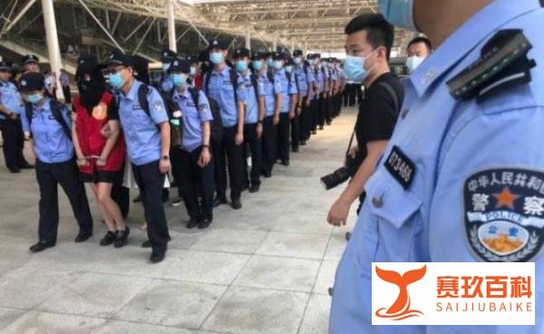 121美女主播被逮捕,青岛火车站最壮观一幕,诈骗团伙一锅端