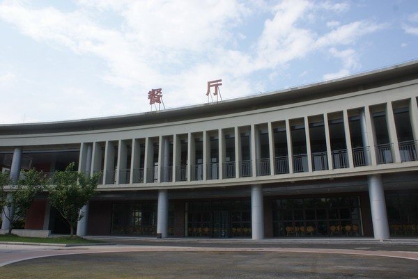 万国学校的万国学校简介