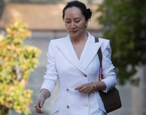 孟晚舟最终以不认罪的方式得以获释,她能安全回国是哪些人的努力?
