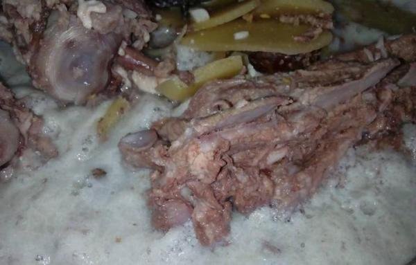兄妹喝奶奶带回的饮料中毒:带娃定要避开的恶习,检查你家有没有