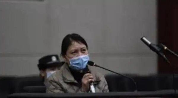 揭露蛇蝎美人劳荣枝秘史，拥有人人羡慕“铁饭碗”的美 女 教师，是如何变成一位杀人不眨眼的“女魔头”？