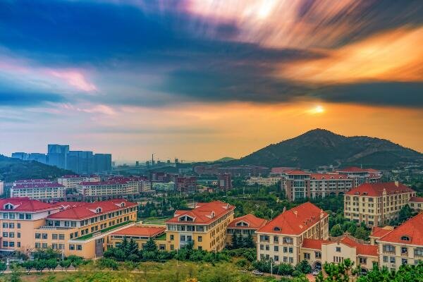 中国海洋大学化粪池炸了引发热议，该校有何回应？