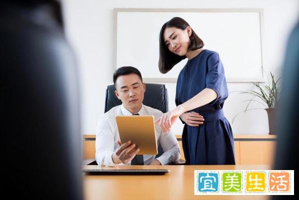 如何看待58 岁清华毕业低龄老人找不到超 5000 元工作这一现象