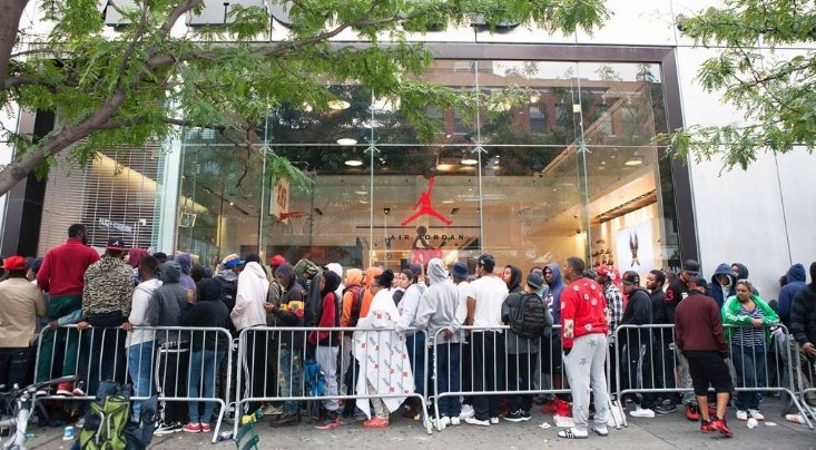 三十而已中漫妮表面光鲜私底却省钱，如何看待这种精致穷？