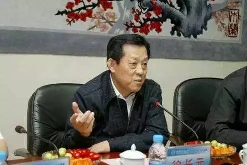 大连退休正厅级竟是“黑老大”,这位厅级干部究竟做了些什么?