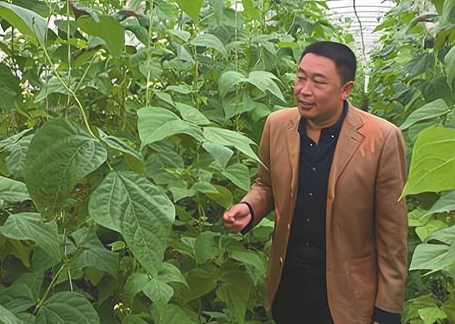 “杂交水稻之父”袁隆平的三个儿子,现状如何了?