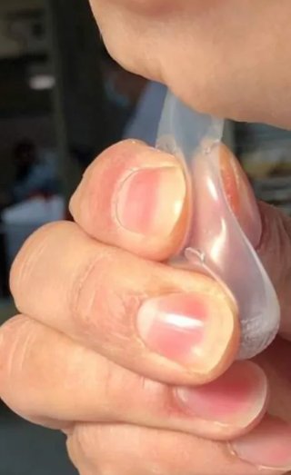 一个人开塞露用法图解