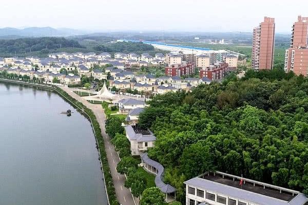 湖北咸宁的女孩怎么样？重点说下崇阳的、详细一点的、谢谢了