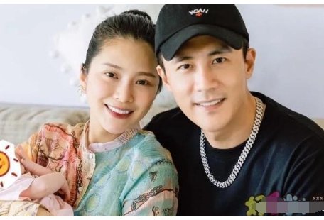 杜淳和老婆王灿是姐弟恋吗？