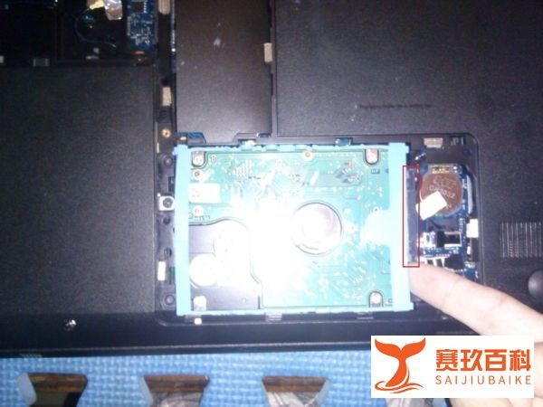 惠普笔记本CQ45-m03TX拆机图解