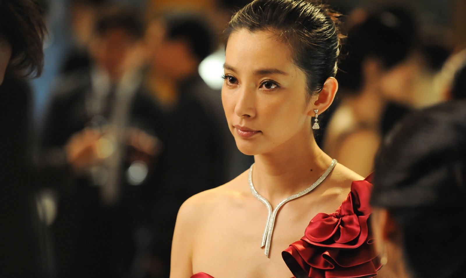 李冰冰在《枪王之王》中饰演谁?