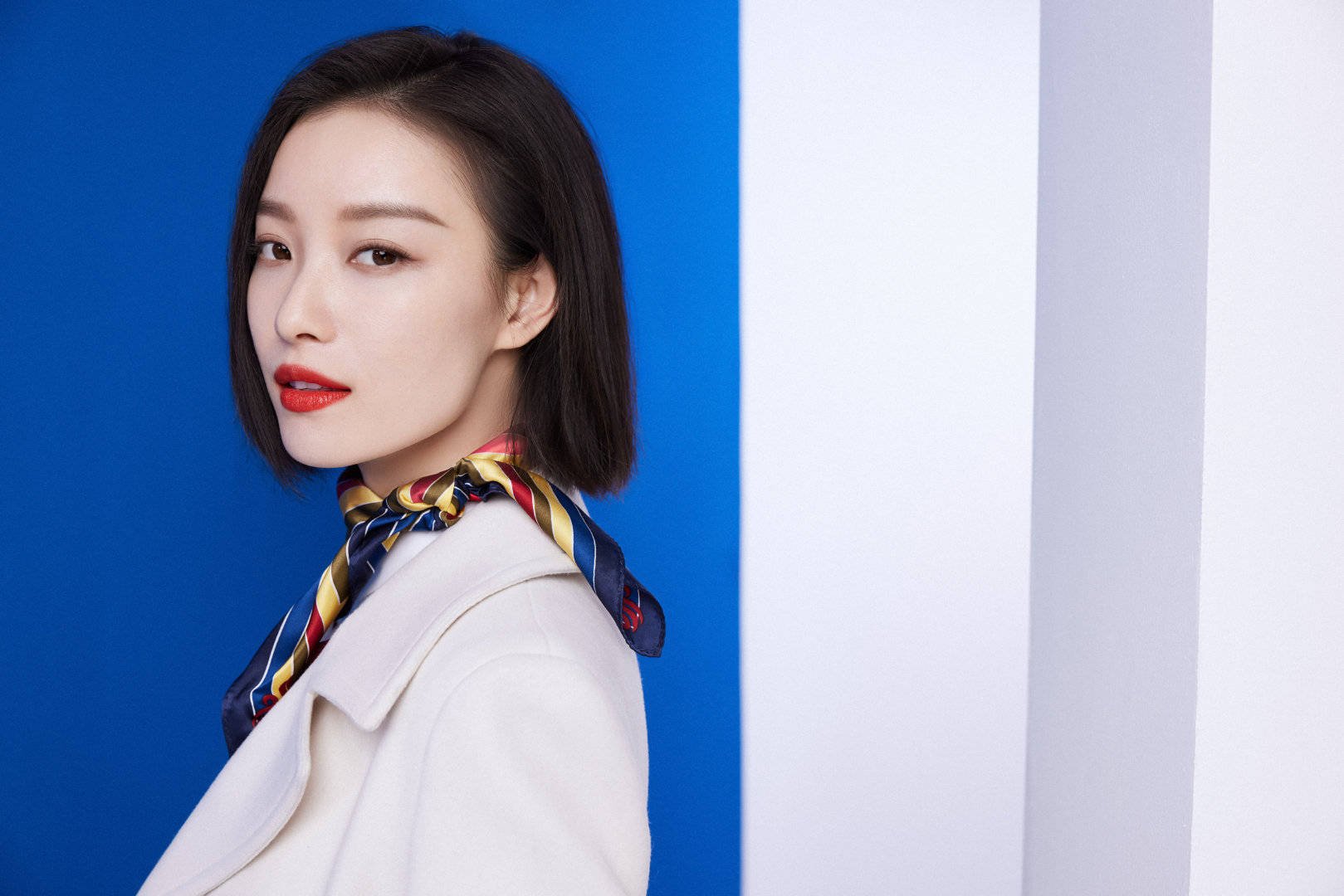 倪妮、张雨绮共同演绎小品《开往春天的幸福》，如何评价她俩的表现？