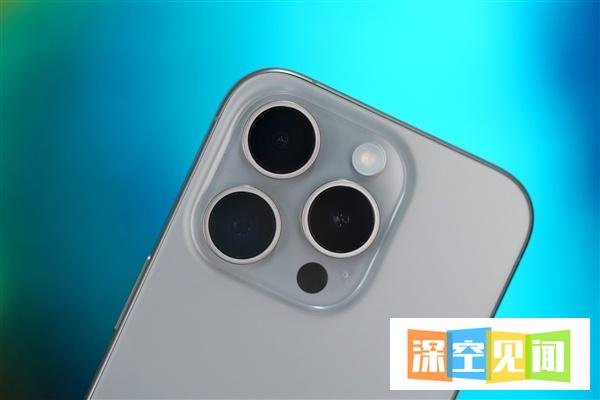苹果警告：睡觉时切勿将iPhone放枕头、身体下充电