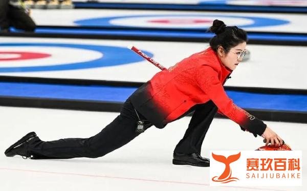 中国“冰上女神”范苏圆,首次夺金取得开门红,耀眼红色彰显霸气
