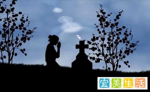 妈妈去世8个月,留下1盘饺子,12岁男孩一口没吃回了房间