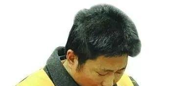 男子酒驾撞飞孕妇,腹中7月胎儿飞出体外,当场死亡,路人:太惨了