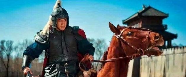 三国最强战神之一的吕布，为何将一手好牌打得稀巴烂？