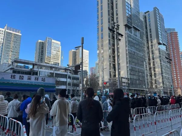 北京这轮疫情传播隐匿、来源不明,发展速度有多快?