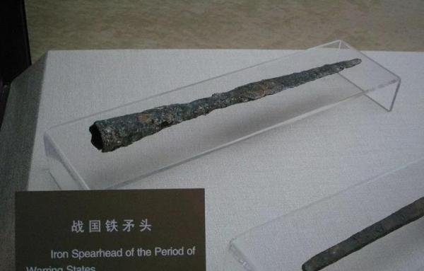 别总说秦军长矛6米多长了!还原被《复活的兵团》误导的秦代长矛