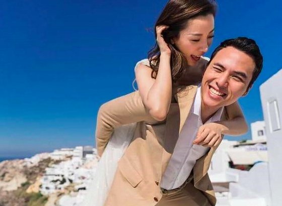 何酞启离婚了吗?