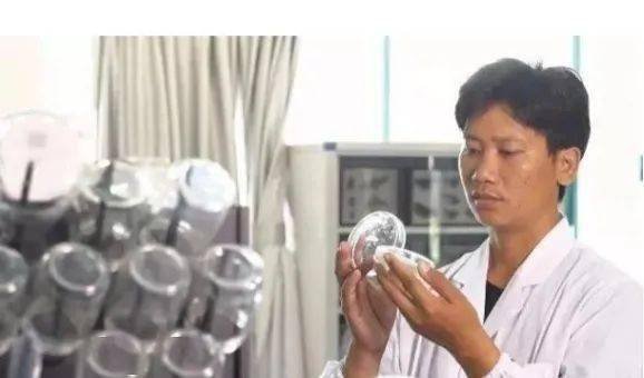 海南三亚水稻专家袁经天患癌离世，捐献器官救3人，生前还有哪些善举？