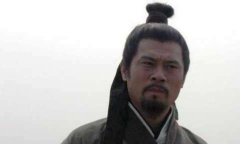 三国最强战神之一的吕布，为何将一手好牌打得稀巴烂？
