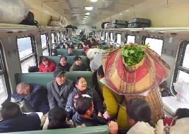 “最高涨幅250元”京沪高铁调价,成渝高铁跟进,高铁的公益性呢?