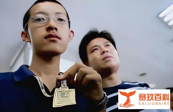 北大“数学奇才”毕业执意出家,父母哭求拦不住,9年后说出真相