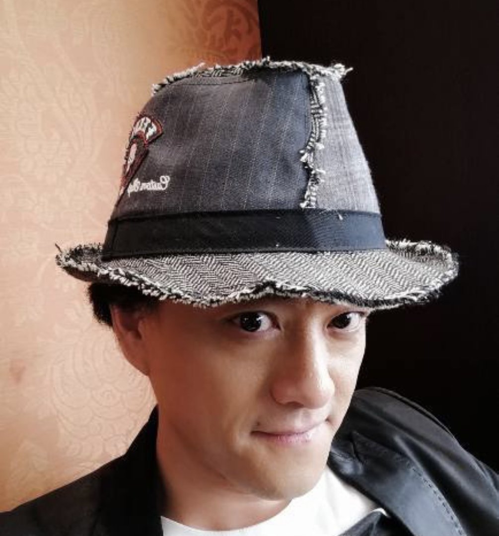 赵英俊离世后，未婚妻抱着他的遗体不肯放手他未婚妻究竟是何许人也？