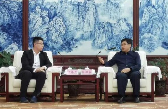 德国18岁少年成最年轻亿万富豪,中国王泽龙第二,他们的成功源于什么?