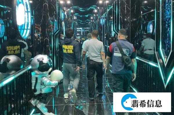 泰国警方在曼谷酒吧突袭中拘留48名中国游客