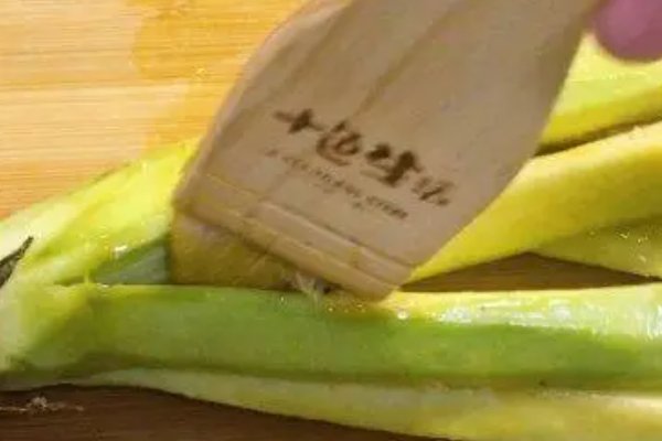 劈腿茄子的教程