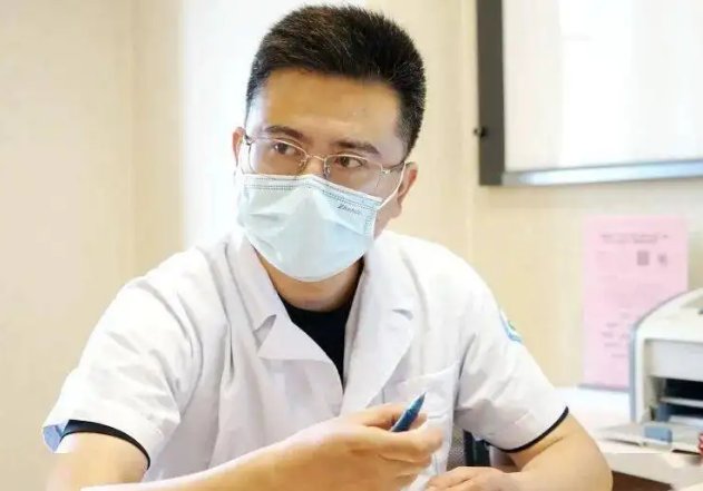 杭州男孩久咳不愈被1.88元药治好，咳嗽有痰或无痰，如何对症选药？