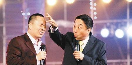 冯巩无缘央视春晚节目,连续32年被中断,原因竟是因为“无笑果”