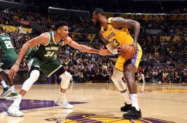 NBA中哪些球星拥有无限开火权?