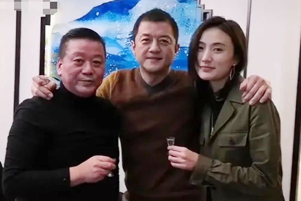 李亚鹏带小女友在云南与杨丽萍聚会，他们是否有相关的合作？