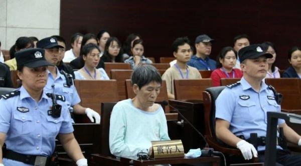 她拐卖了11个孩子，亲儿子都没放过