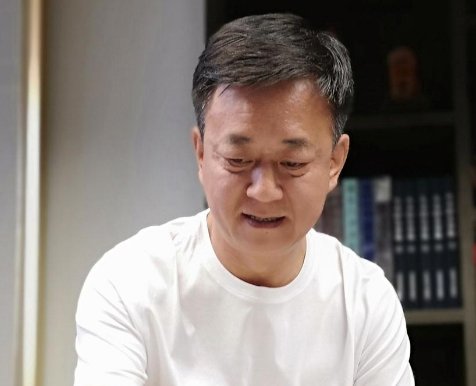 朱军是如何一步步陷入性骚扰风波的？