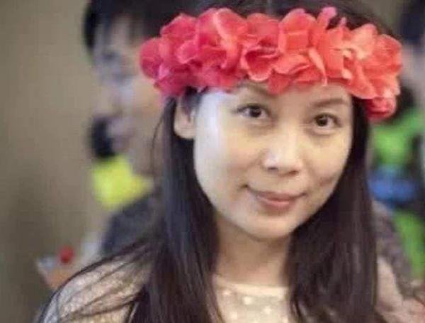 揭露蛇蝎美人劳荣枝秘史，拥有人人羡慕“铁饭碗”的美 女 教师，是如何变成一位杀人不眨眼的“女魔头”？
