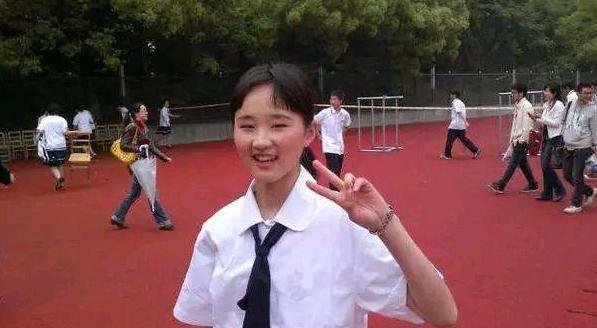 周晨:浙江高考状元,数学满分成绩被清华录取,她是如何学习的?