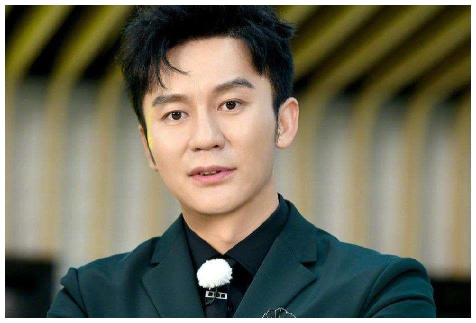 跑男4开播，李晨目光冷漠，郑凯不见喜色，什么情况？