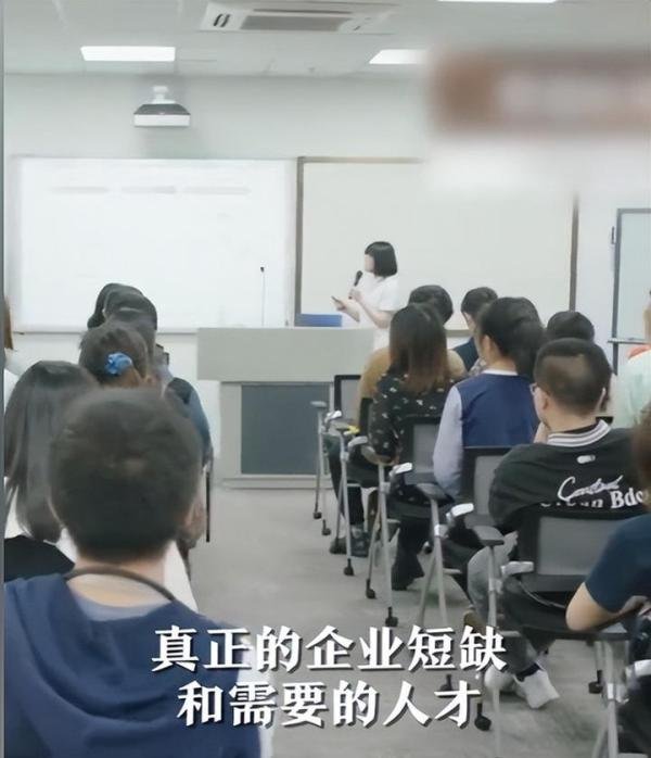 6人被终生禁入熊猫基地，熊猫比人还珍贵？