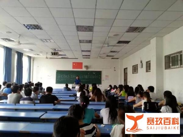 “最让人头痛”的4个大学专业，一录取就后悔，一毕业就迷茫